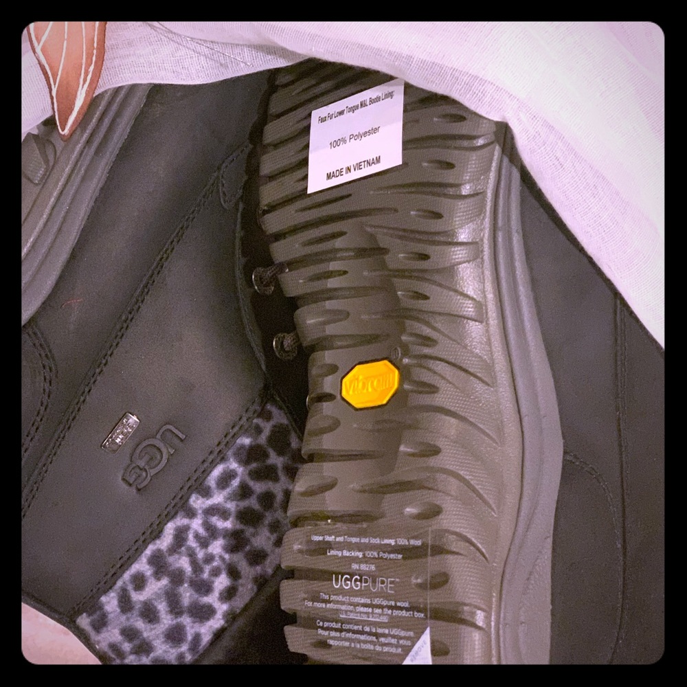 Exotic Snow Stompers